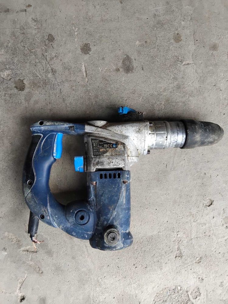 Продаю перфаратор EINHELL BT-RH 900/1