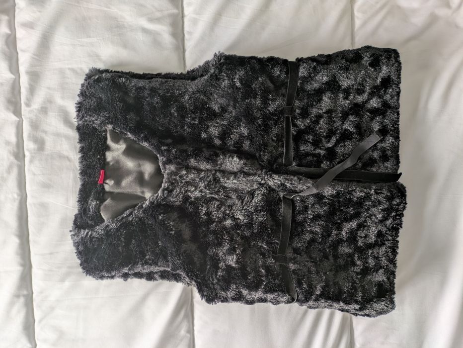 Colete S em pelinho estilo Zara