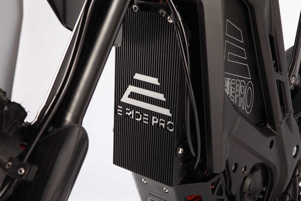 Nowy! E Ride Pro SR najmocniejszy motocykl elektryczny w swojej klasie