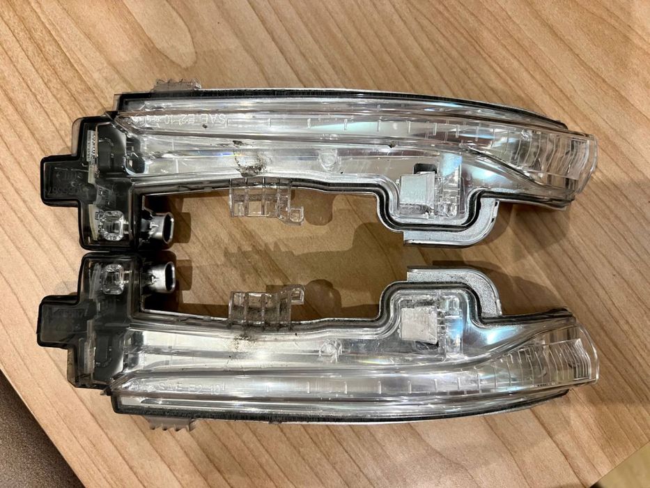 Повторювачі поворотів Volvo S60, V60