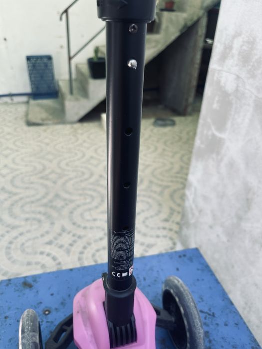 Trotinete Infantil BERG – Rosa, 3 Rodas