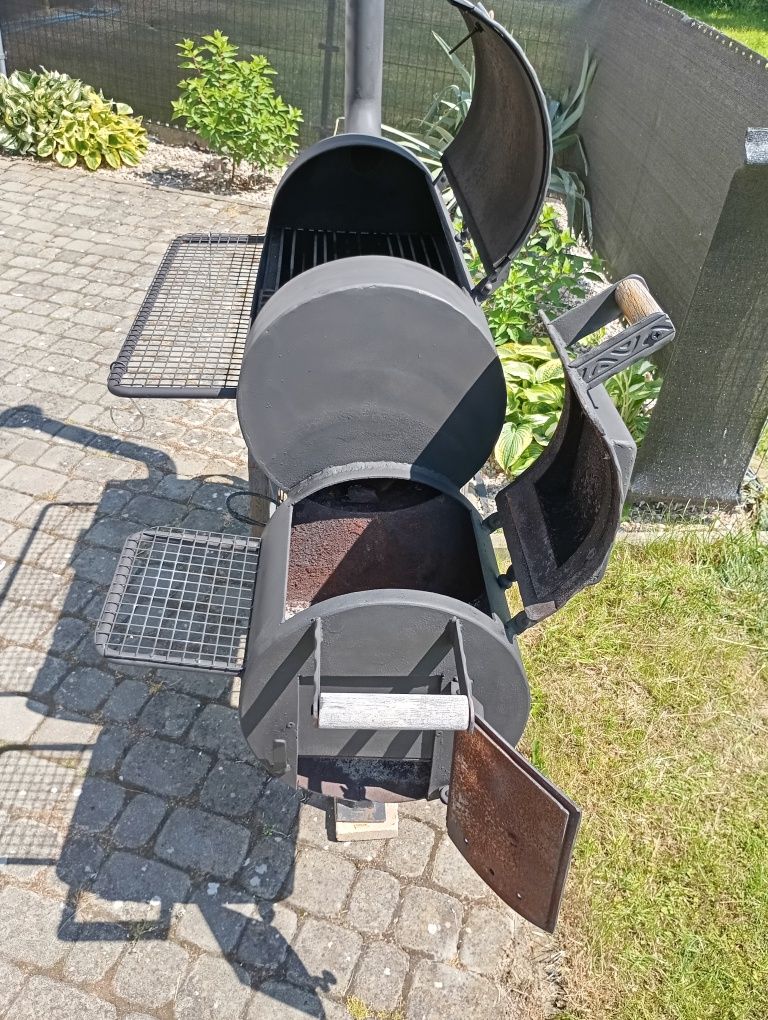 Grill ogrodowy  lokomotywa