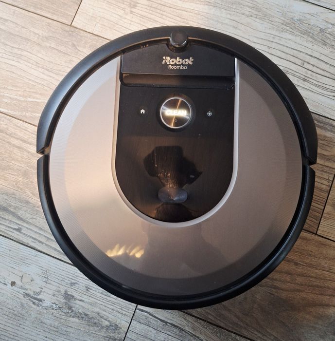 iRobot Roomba i7