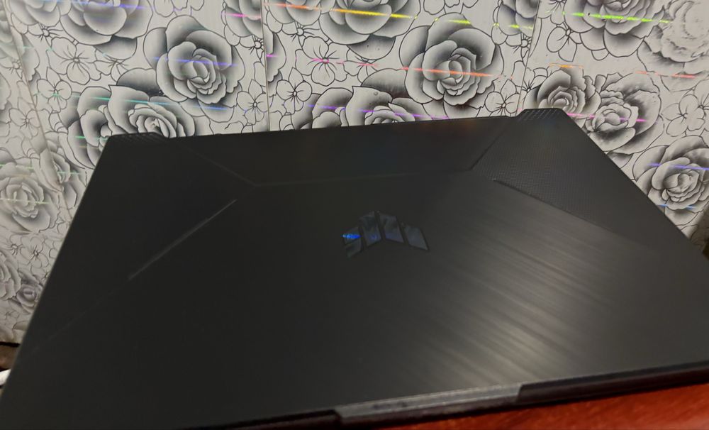 Ноутбук ASUS tuf gaming