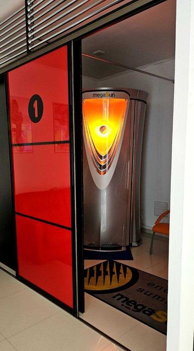 Вертикальный солярий Megasun T200 New lamps