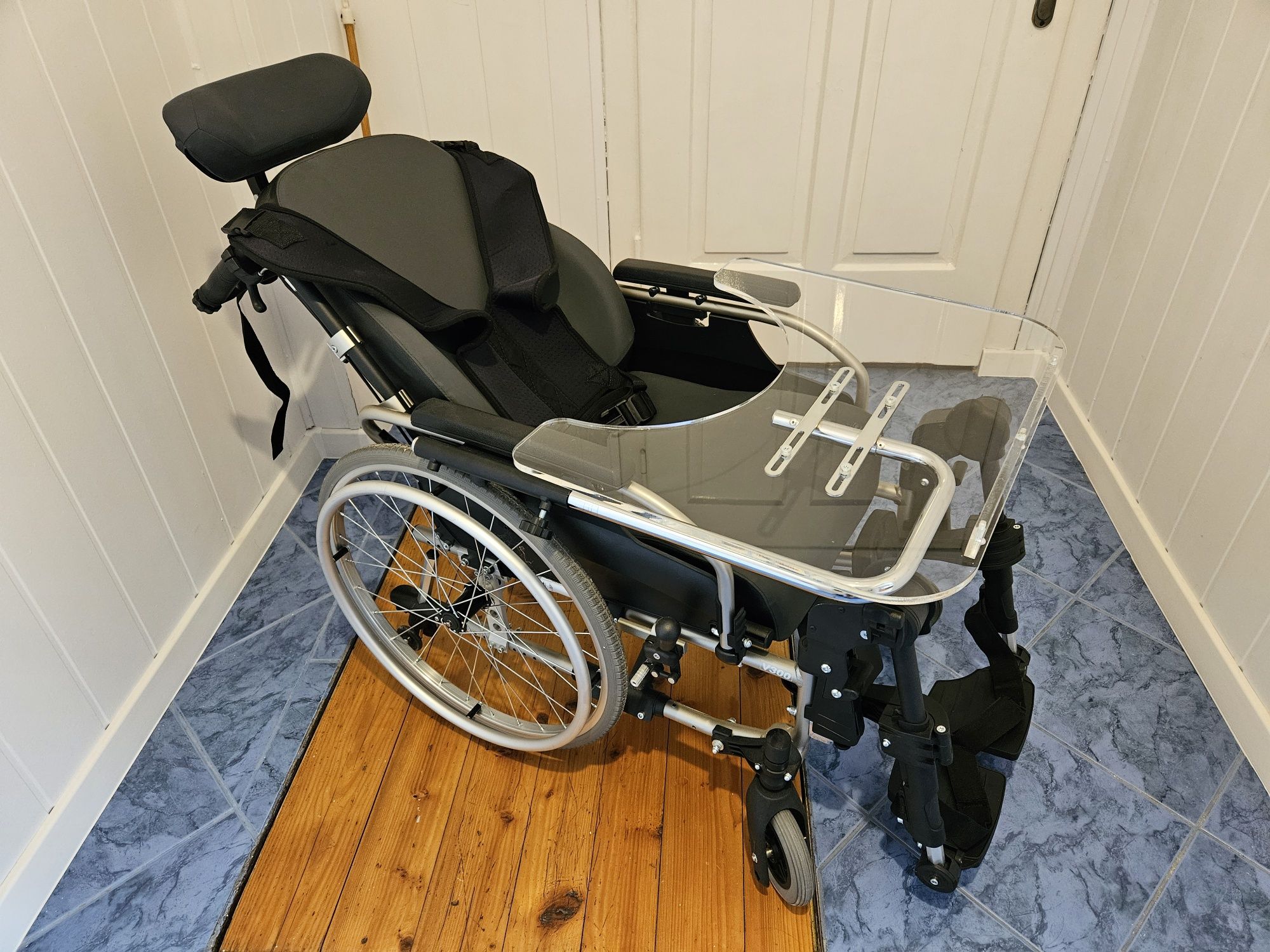 Wózek inwalidzki specjalny Vermeiren V300
