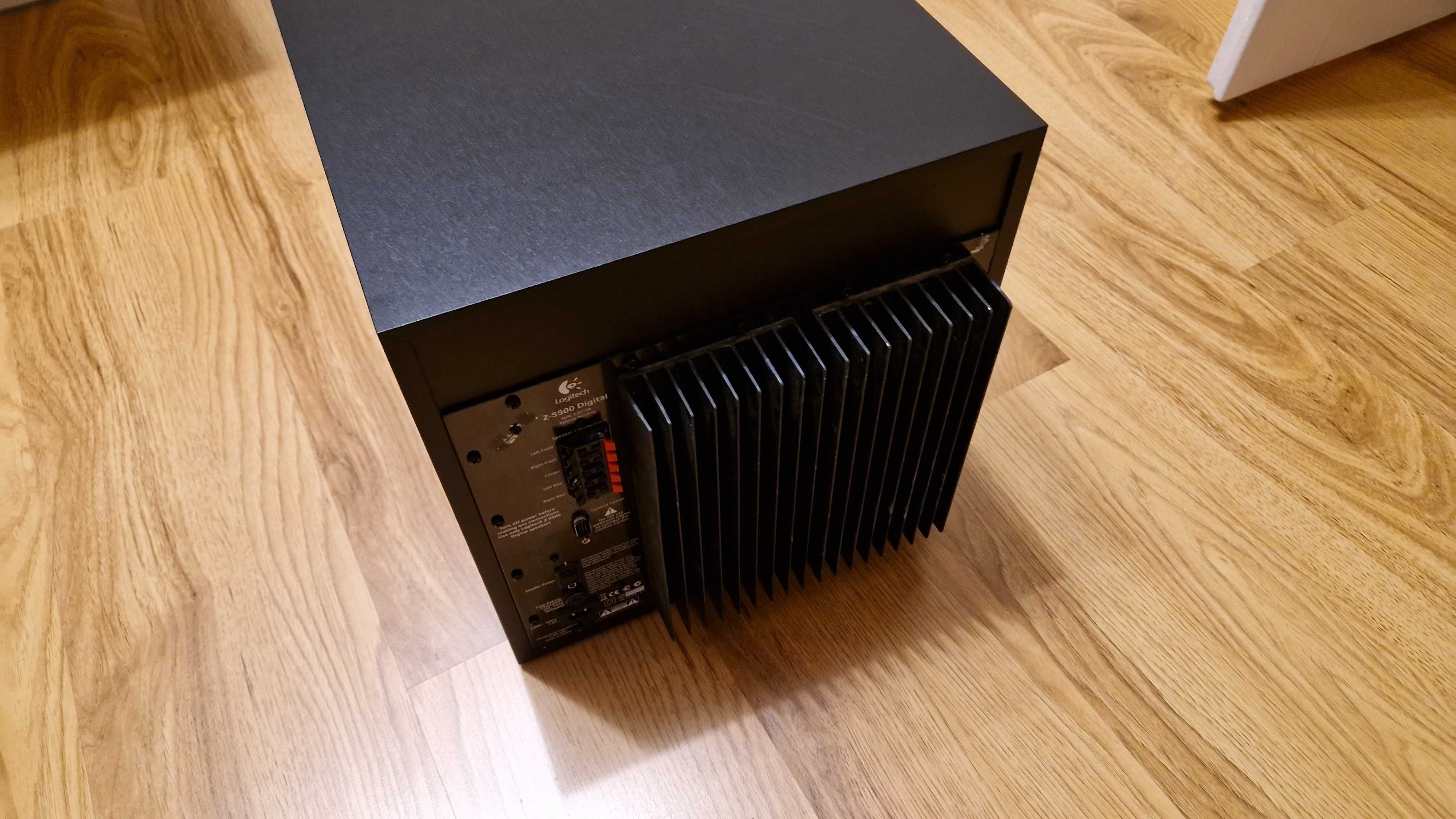 Kompletny subwoofer ze wzmacniaczem Logitech Z-5500 sprawny