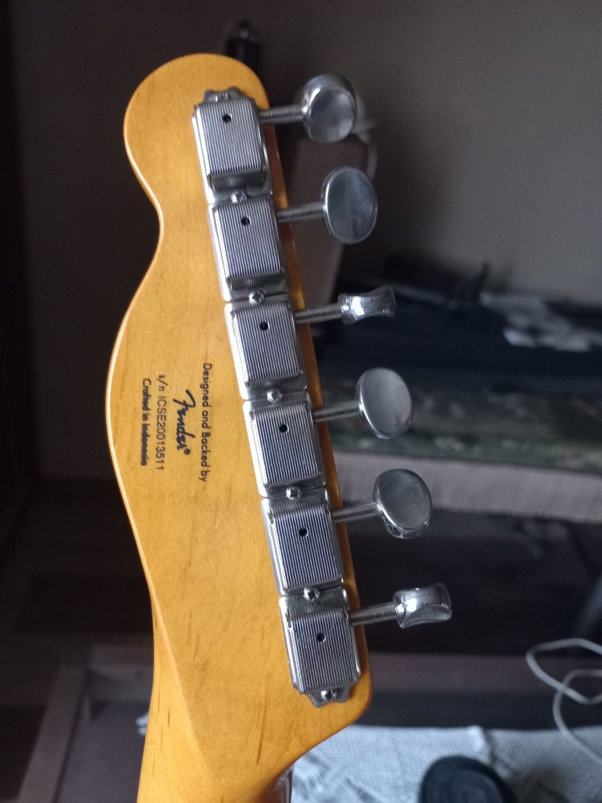 Squier fender telecaster custom