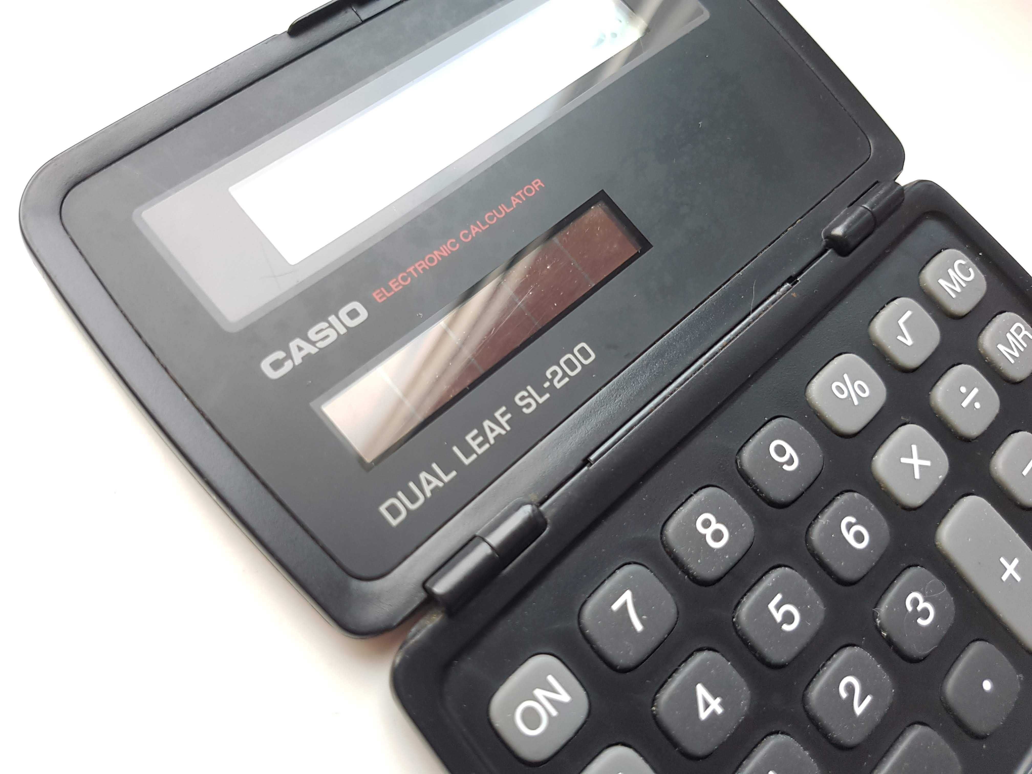 Калькулятор Casio SL-200, сонячна батарея.