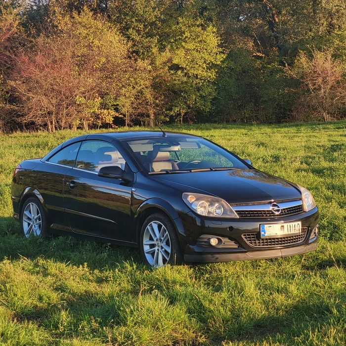 Opel Astra TwinTop Cosmo 1.8 - piękne brązowe wnętrze, dach po regeneracji