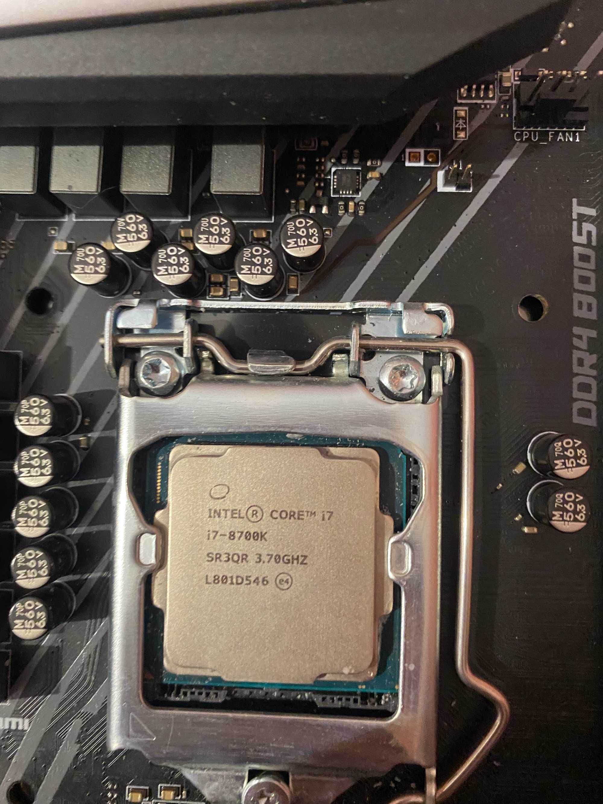 MSI Motherboard - Z370 Gaming Pro Carbon + Intel I7 - 8700K