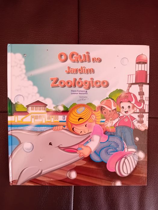 Vendo vários livros