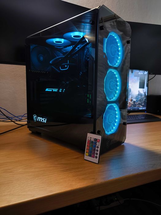 KOMPUTER INTEL, SSD, Geforce, Monitor 2K 270Hz, 16 GB RAM, GW, WI-FI