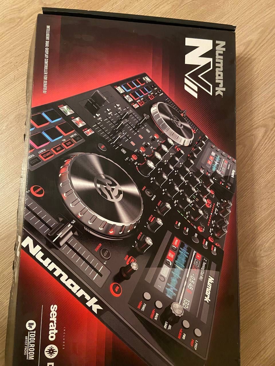 Професійний DJ контролер NUMARK NVII 
ДЛЯ SERATO DJ