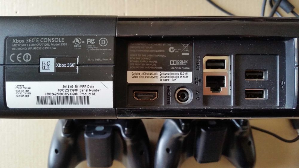 Xbox 360 E 250 Гб. приставка