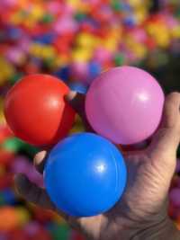 Bolas coloridas - plástico