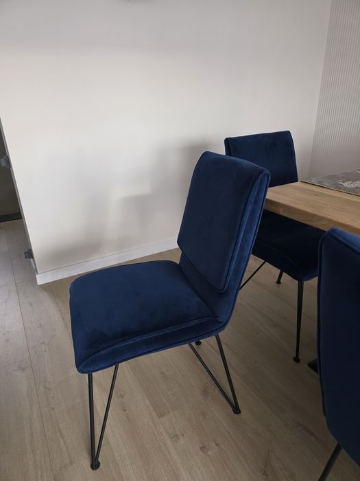 Krzesła tapicerowane welur