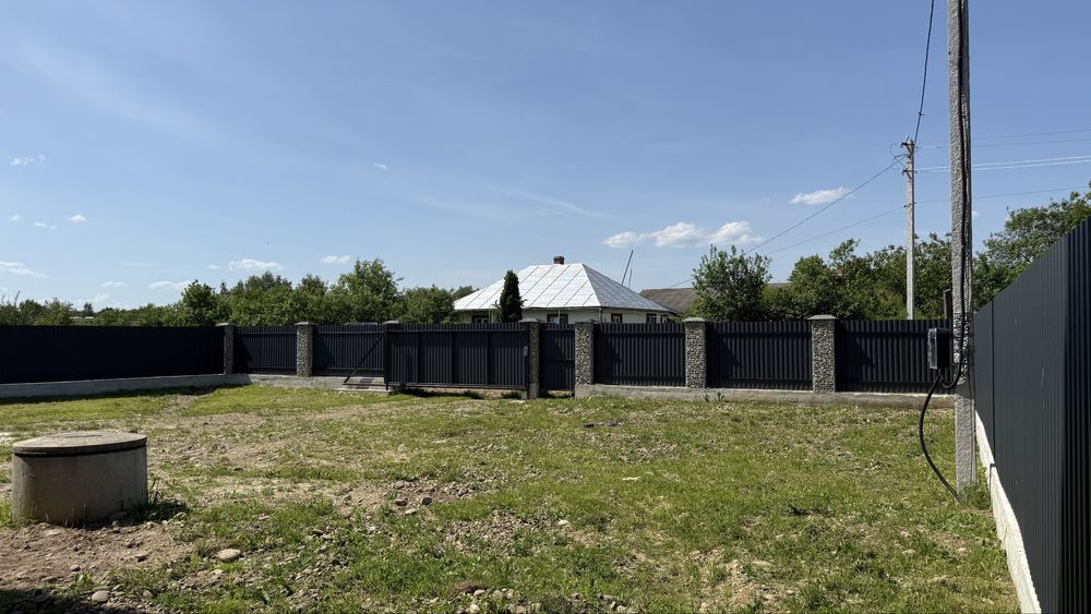 Продаж сучасного добротного будинку поблизу Богородчан