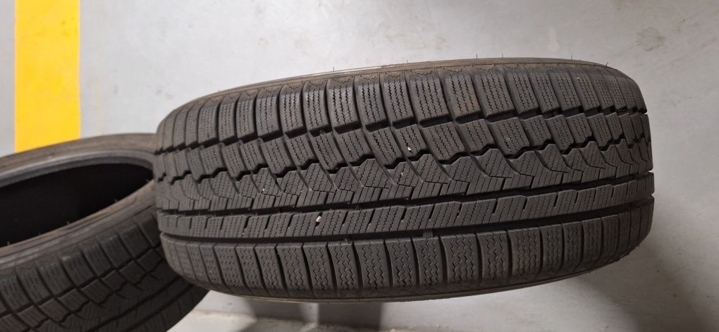 Opony zimowe Zeetex wh 1000 Dot 2022 r17/215/55