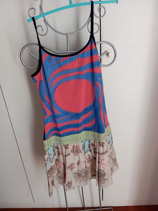 Vestido com desenho estampado