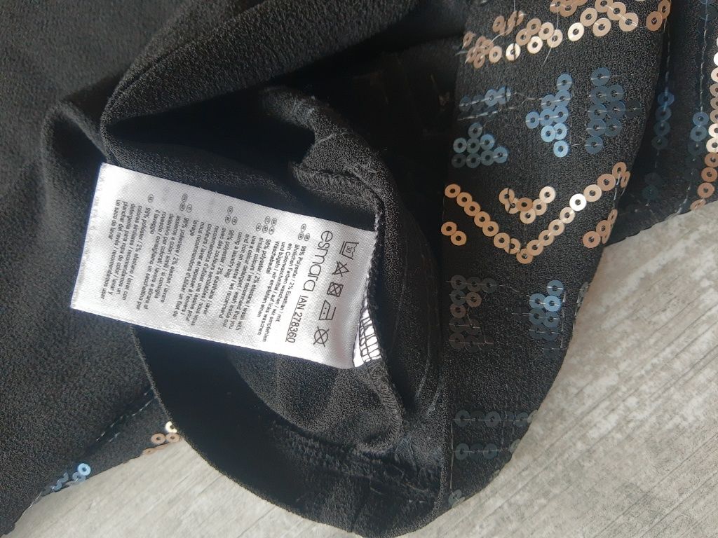 Cekinowa bluzka Esmara