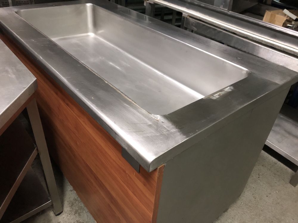 Balcão expositor de Refrigeração em Inox com Porta inferior