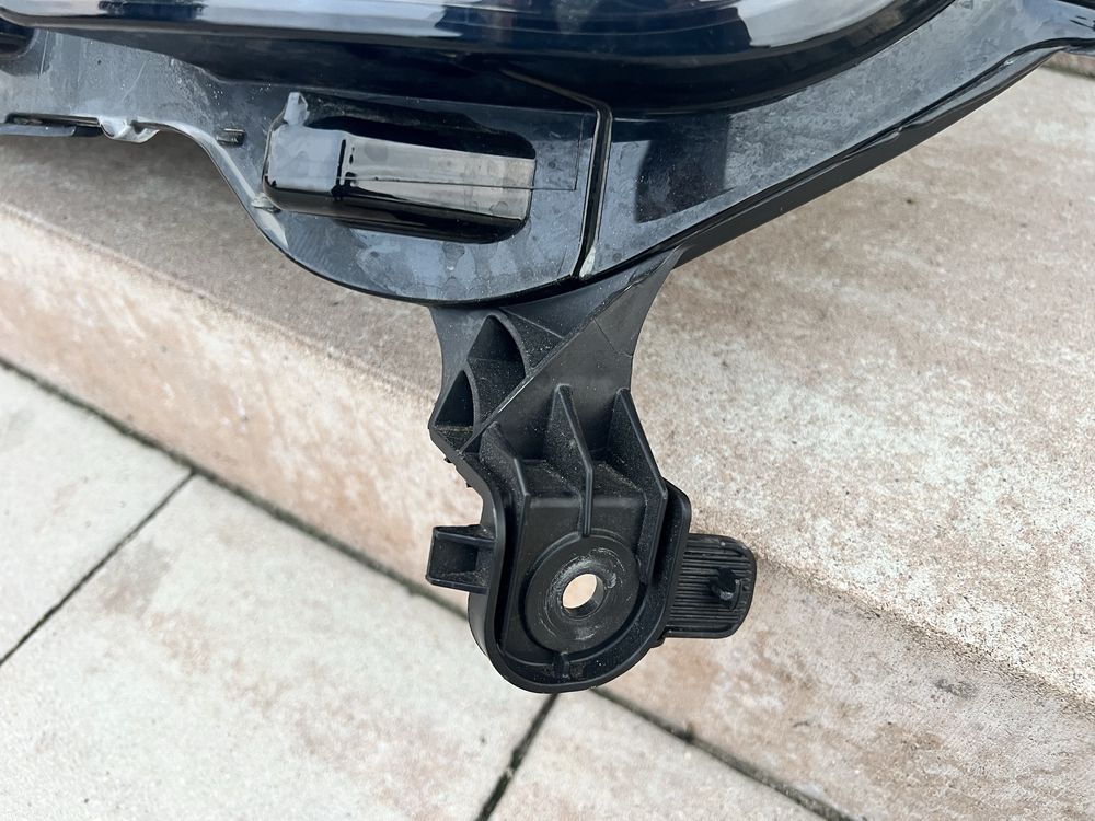 Lampa Renault Master IV lewa idealna oryginał