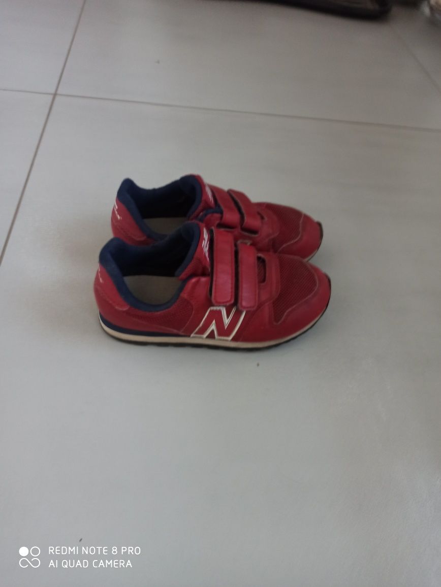 Sprzedam buty dla chłopca New Balance roz. 29