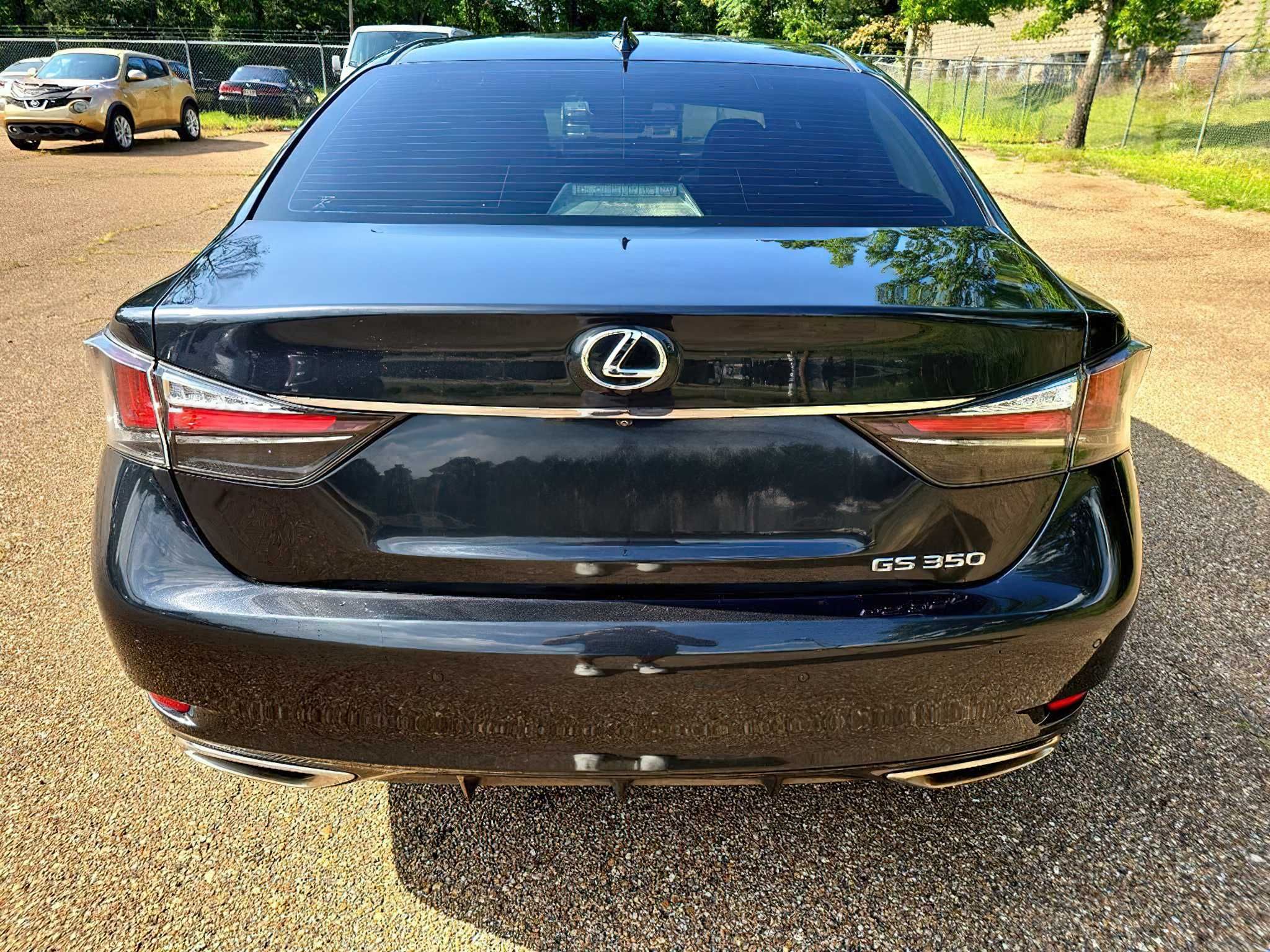 Lexus GS    2018