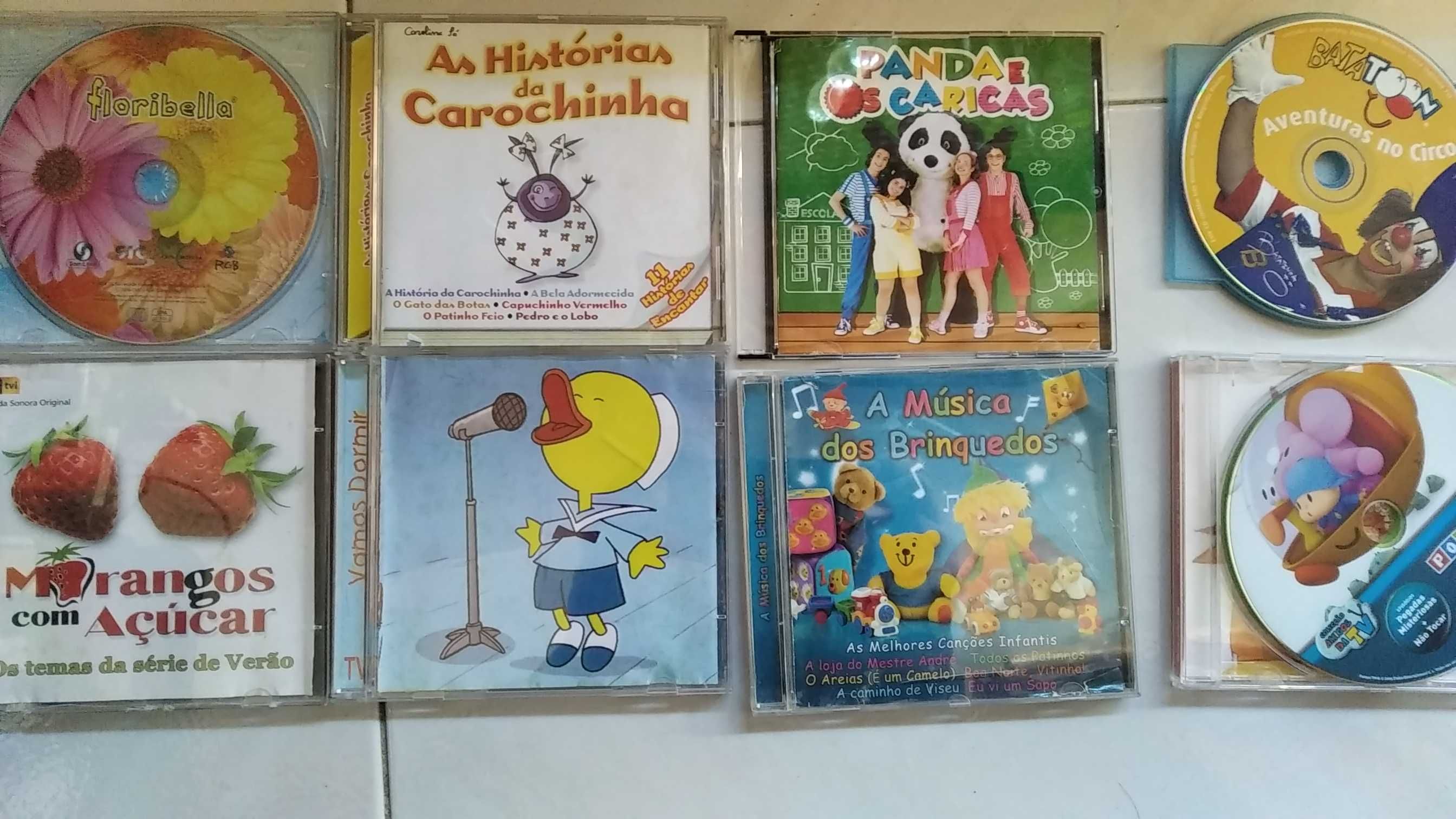 CD s com Histórias Infantis Cegonha Califa Ali Baba e 40 Ladrões etc