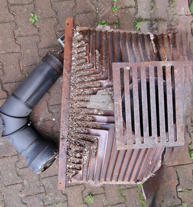 Żeliwny wkład do kominka bez szyby