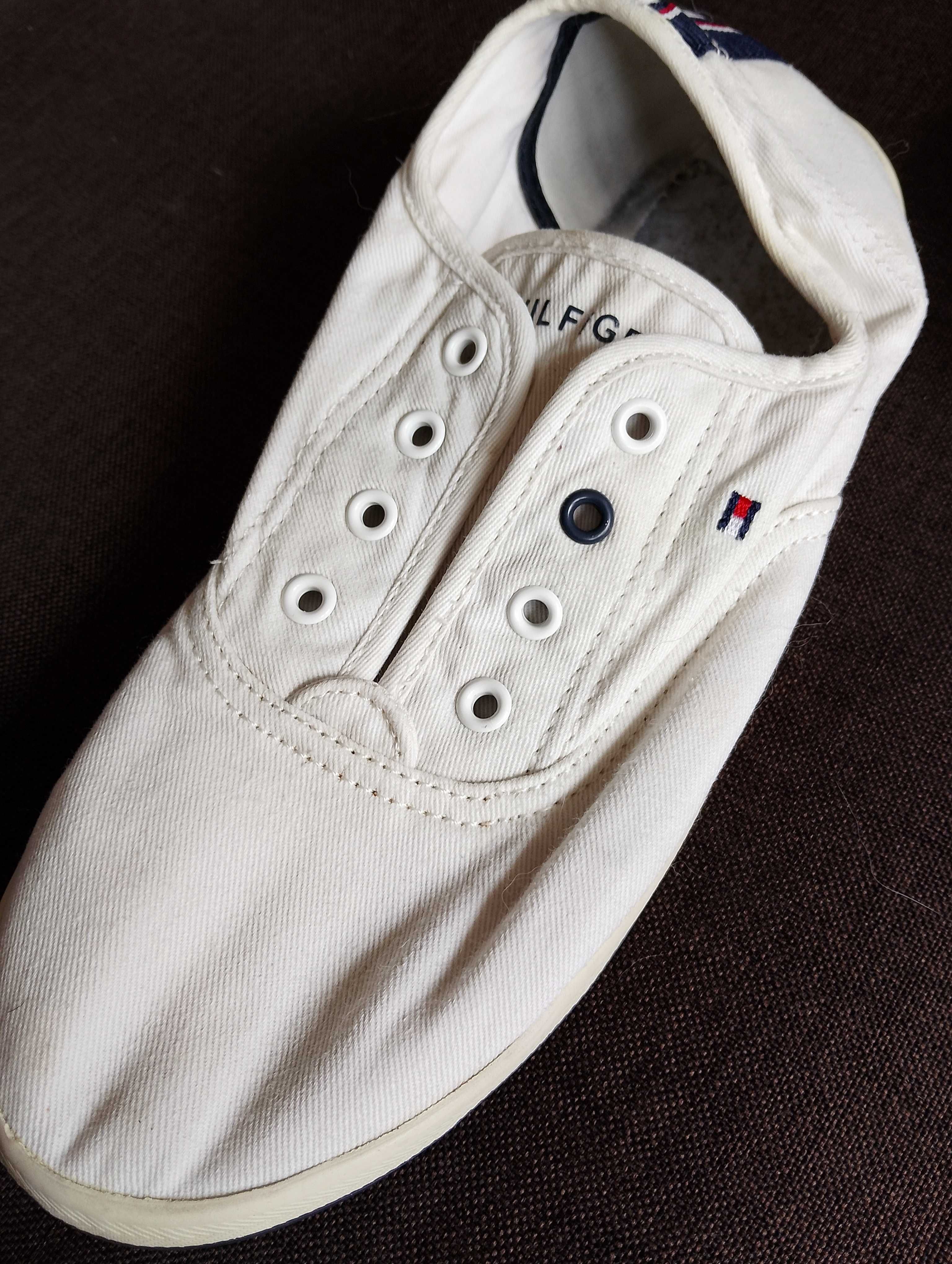 TOMMY HILFIGER. Trampki damskie.
