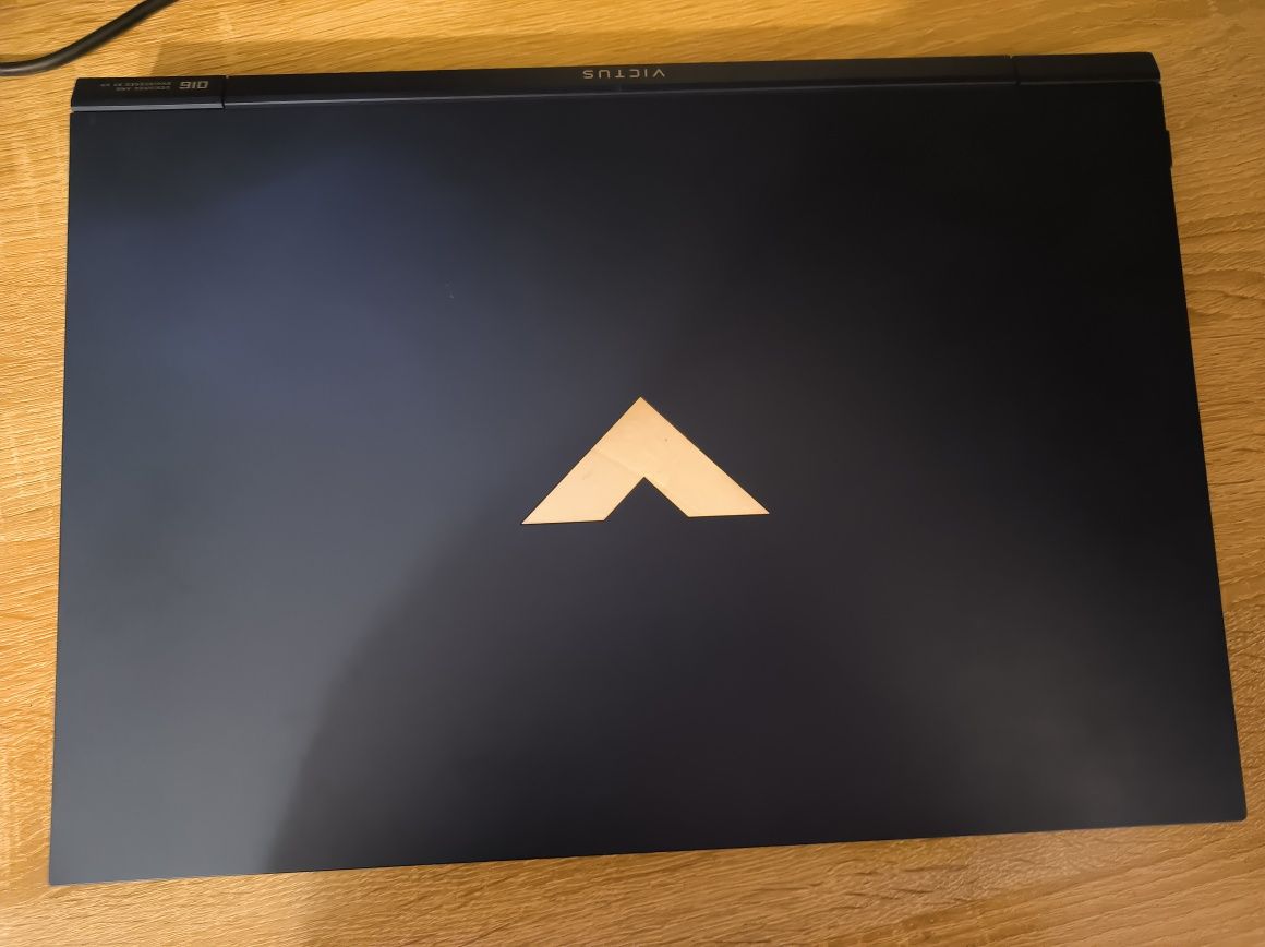 Продам ноутбук HP VICTUS 16