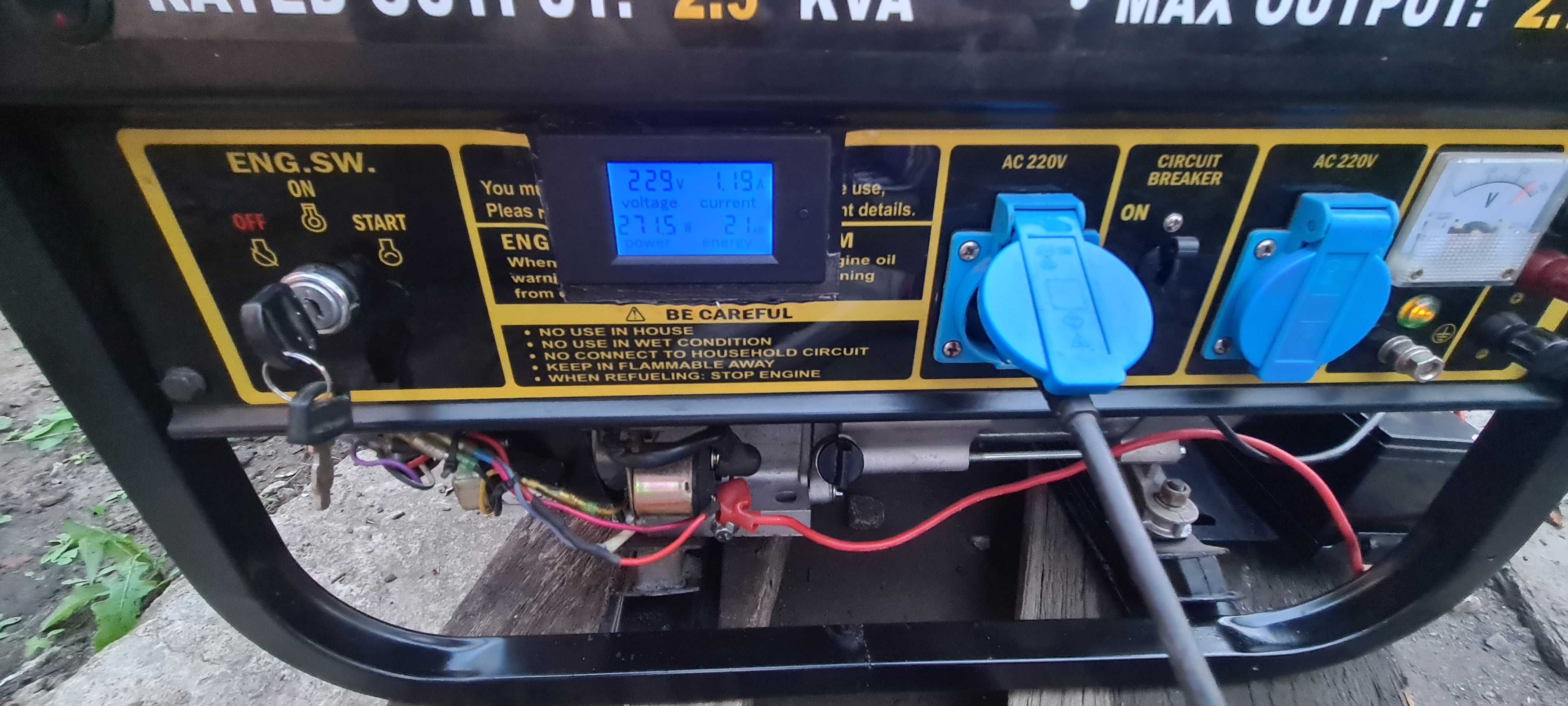 Генератор Forte FG 3500E, электростартер, ваттметр, аккумулятор