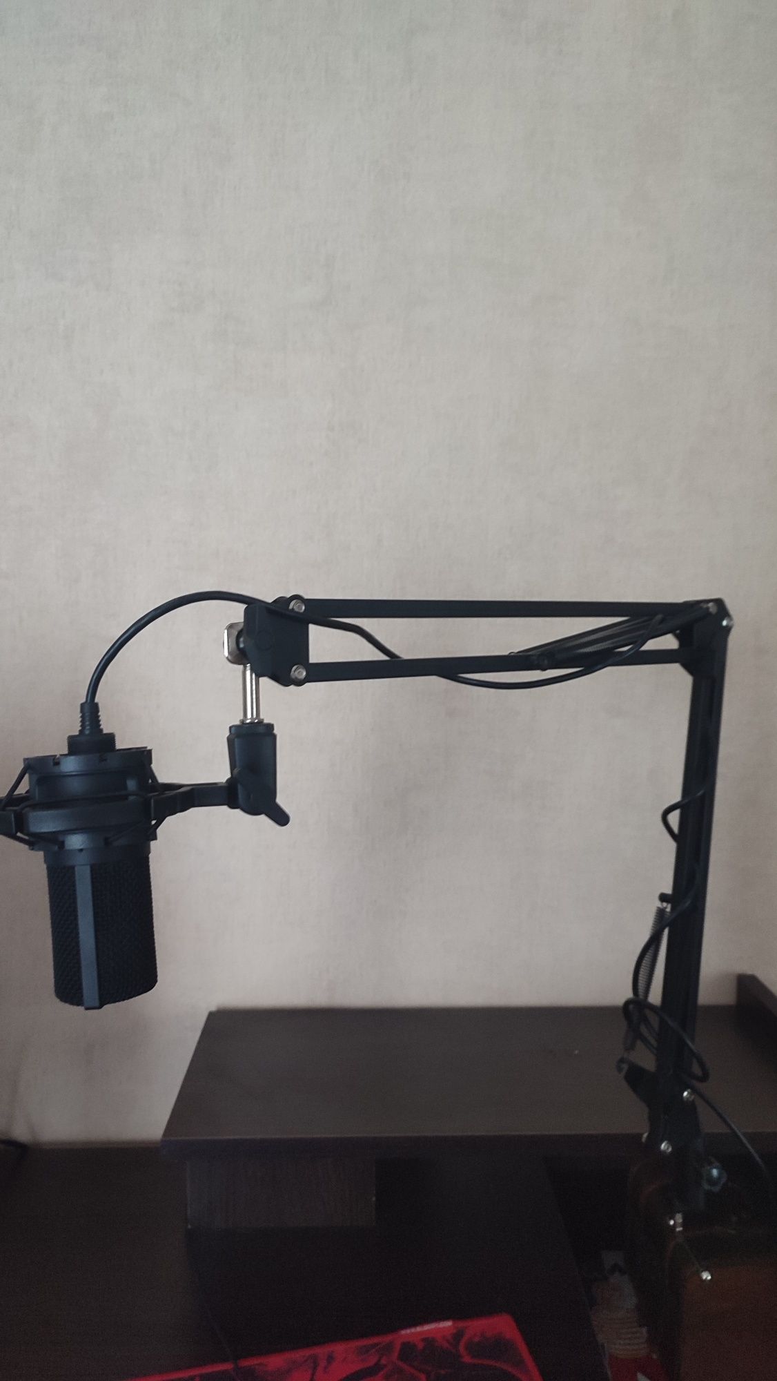 Продам мікрофон Fifine k669+пантограф