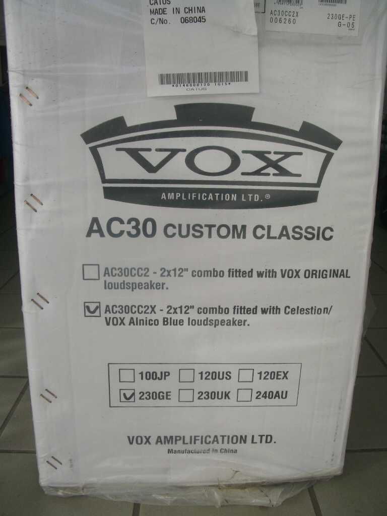 VOX AC30CC2X Imaculado, Altifalantes Blue Bulldog