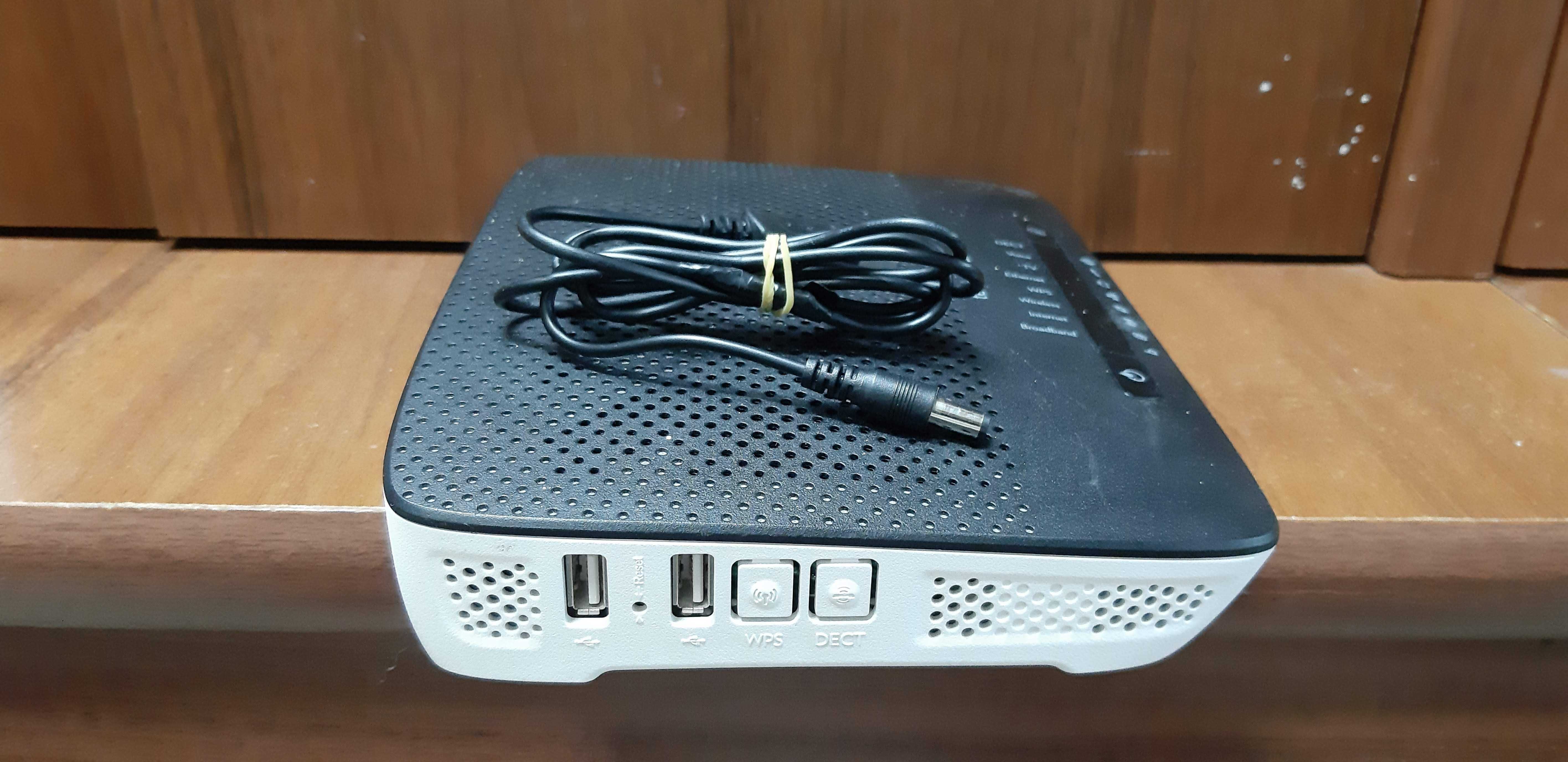 TECHNICOLOR TG799vn v2 Telia маршрутизатор  роутер Wi-fi, 1 Гбіт