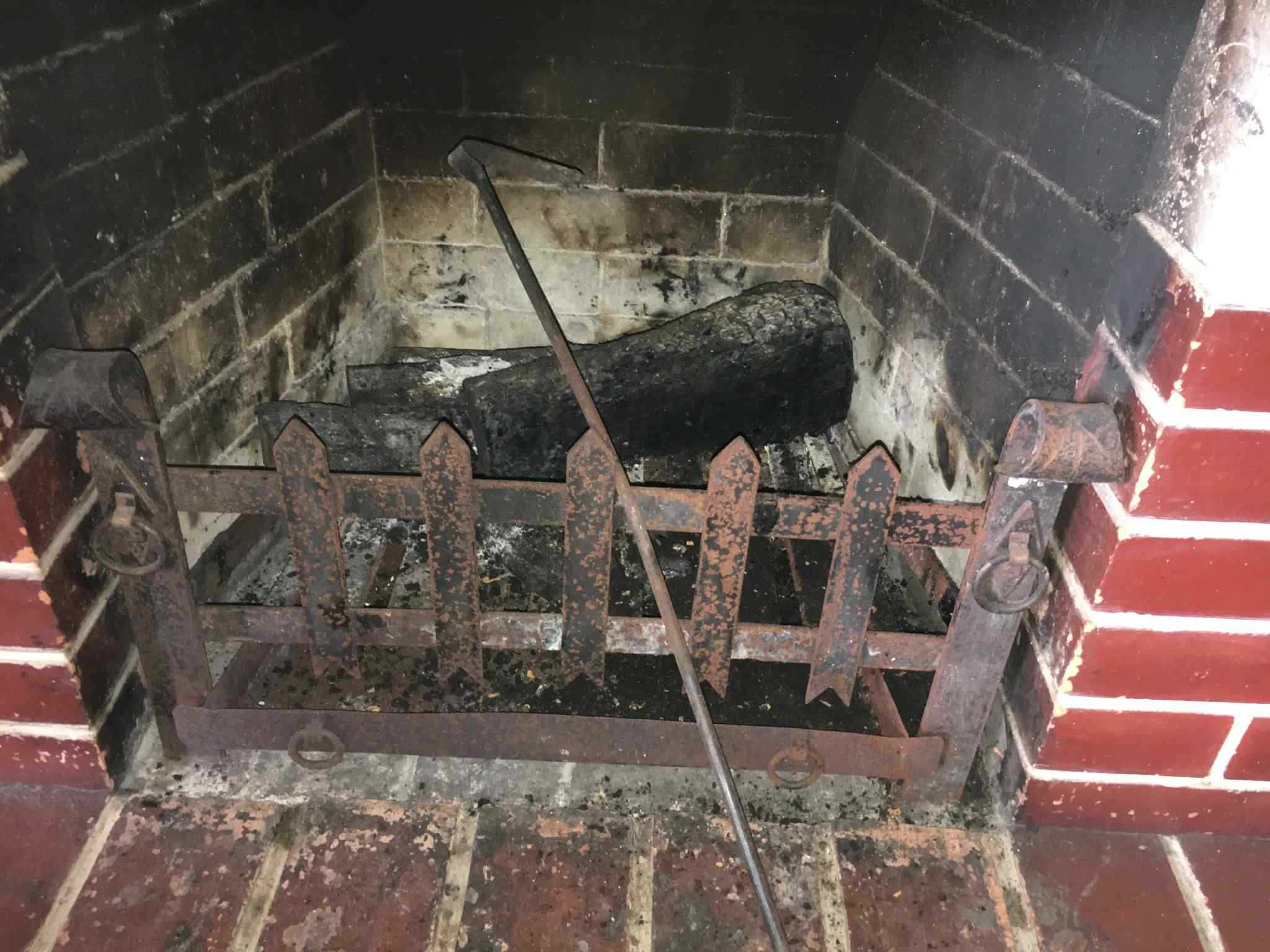 Suporte De Metal para Lareira com Protetor Dobrável