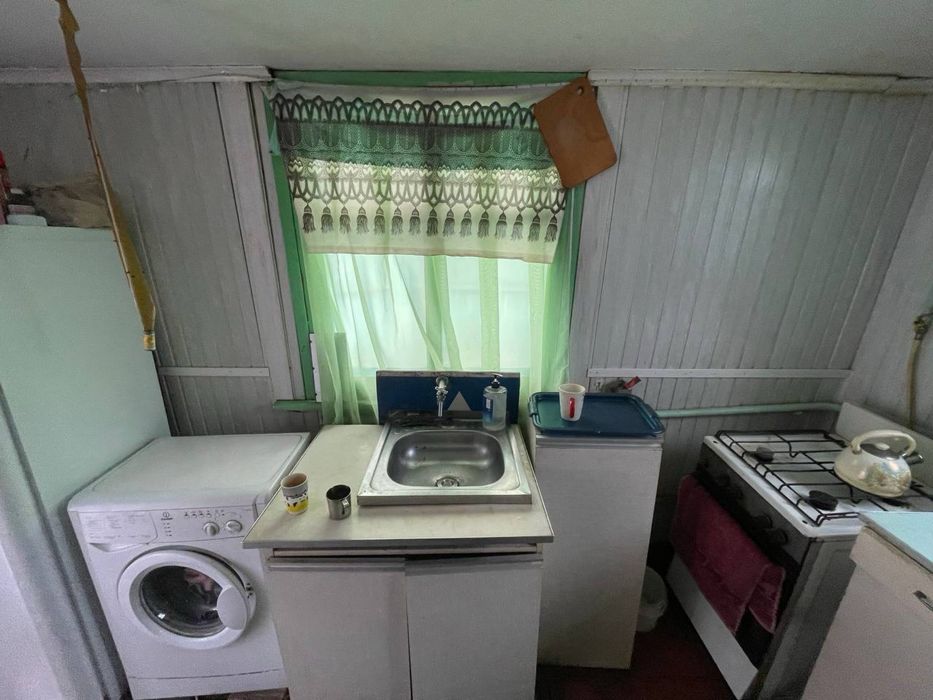 Будинок село Острів