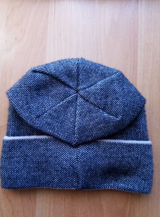 Перчатки на девочку сенсорные и шапка