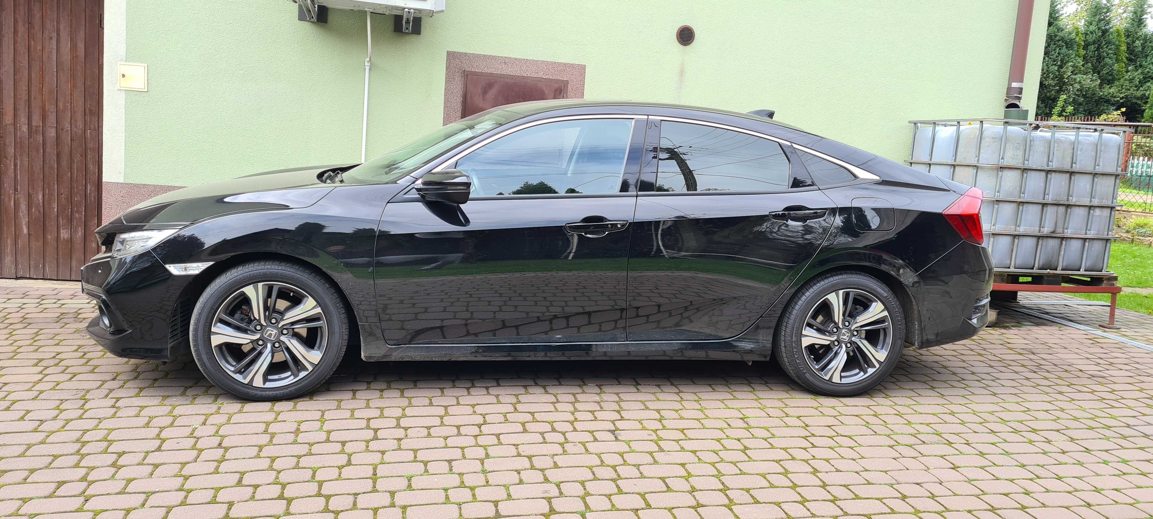 Honda  Civic 1,5T EXECUTIVE Wersja Poliftowa -Salon Polska