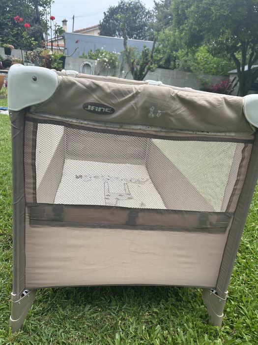 Cama Viagem marca Jané