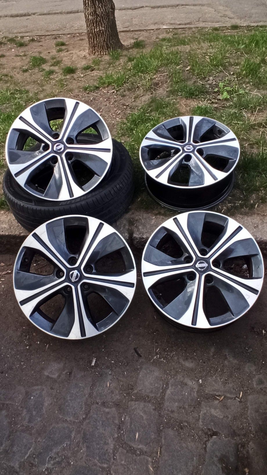 Диски R17 Nissan 14400грн