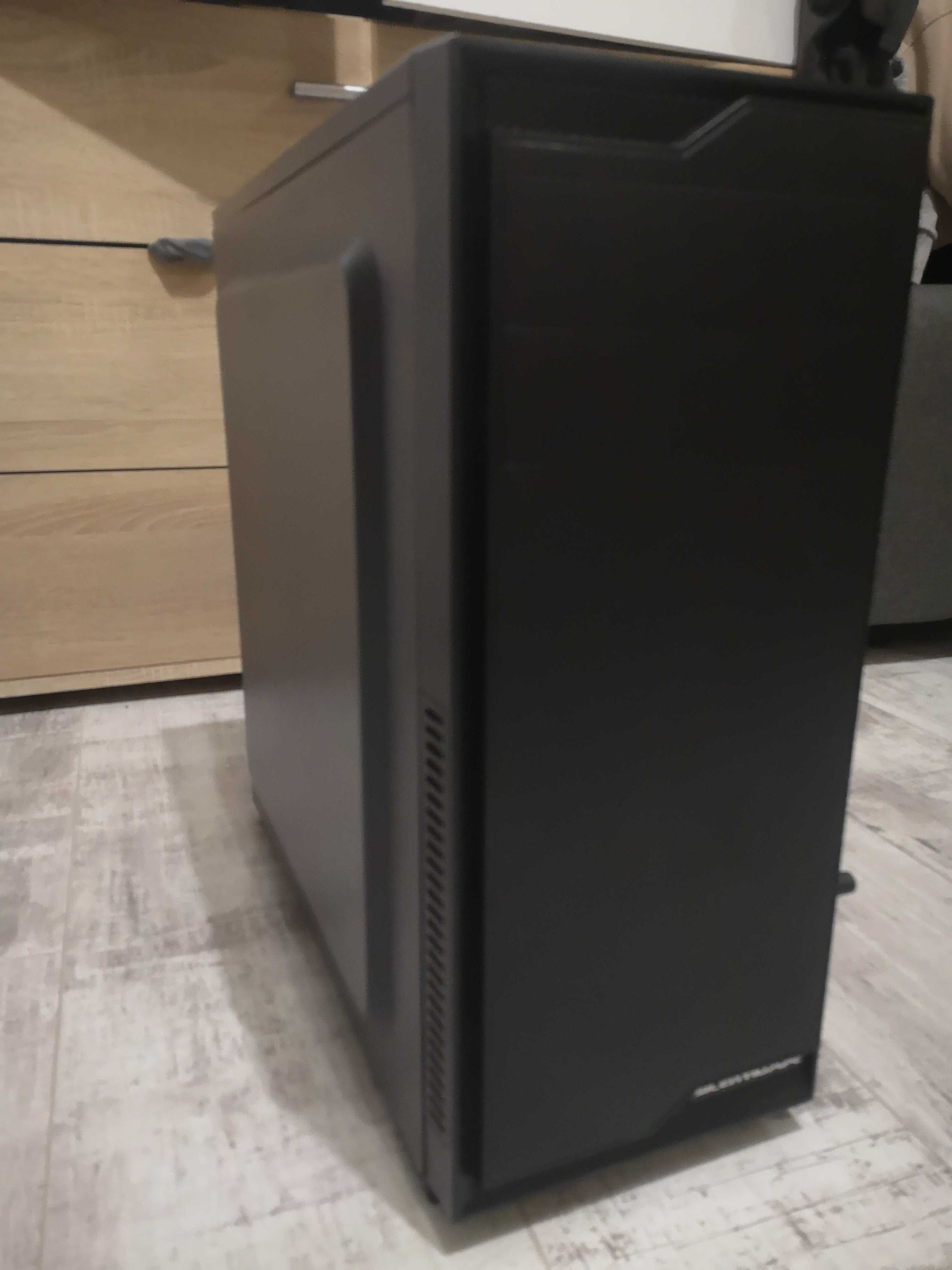 Komputer stacjonarny PC i7-4790 CPU 3.60GHz , 28 Gb RAM, 1 Tb
