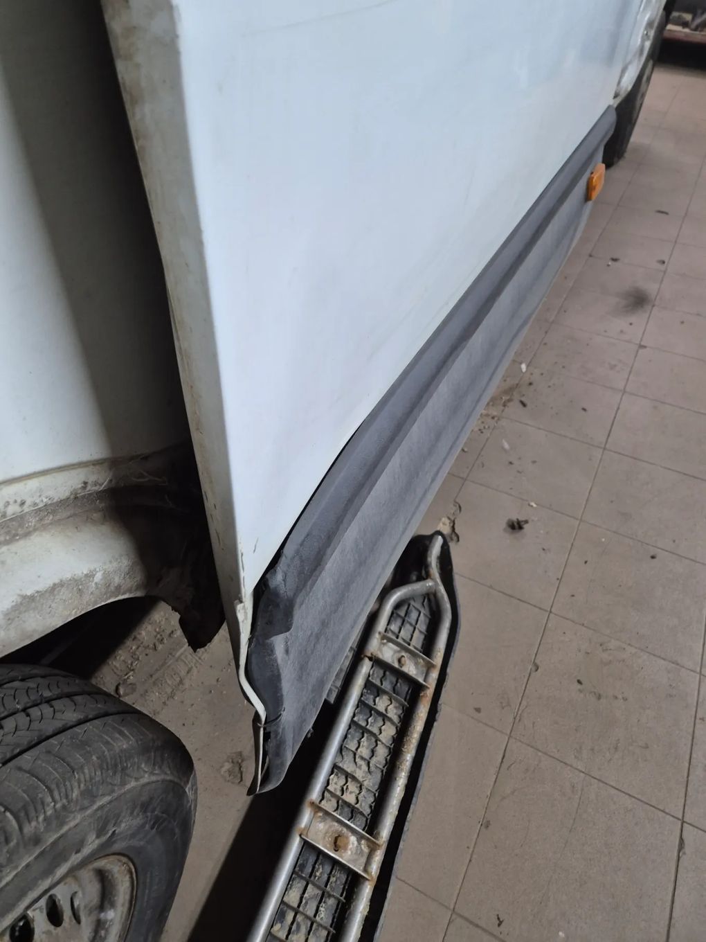 DRZWI PRAWE SUWANE H2 WYSOKIE IVECO DAILY III IV  99-12.
