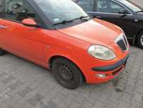 Sprzedam auto  Lancia ypsilon MOMO