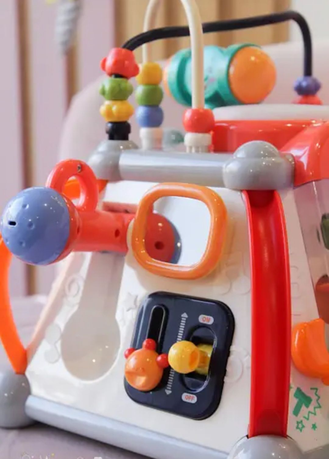 Мультибокс отличная игрушка для детей от 1 до 3 лет.