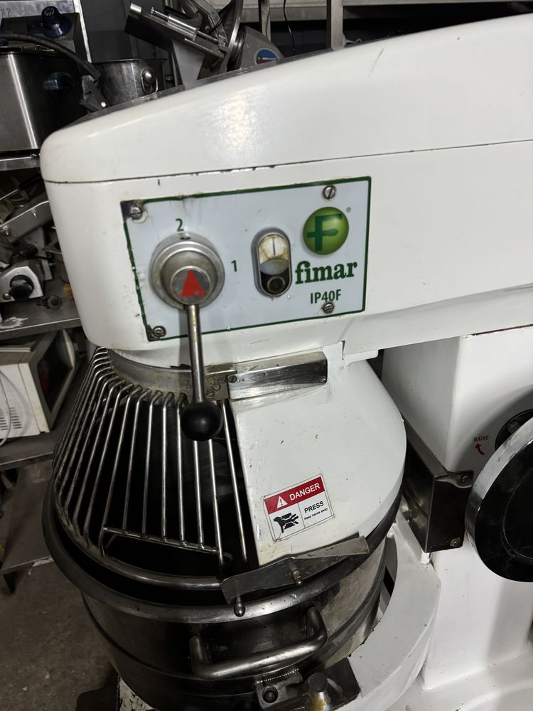 Планетарный миксер FIMAR IP40 с подставкой планетарний міксер тістоміс