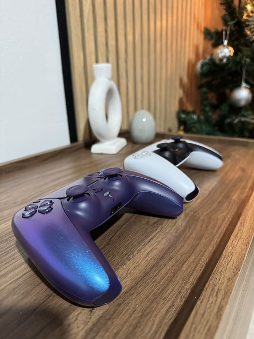 PS5 Digital 1TB + 2 comandos + Conta PSPLUS