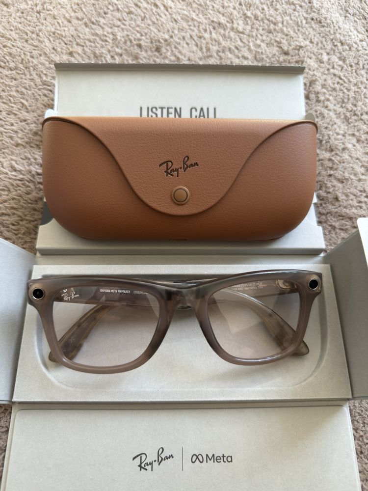 Ray-Ban Meta Wayfarer – Shiny Warm Stone – Transition Szkła